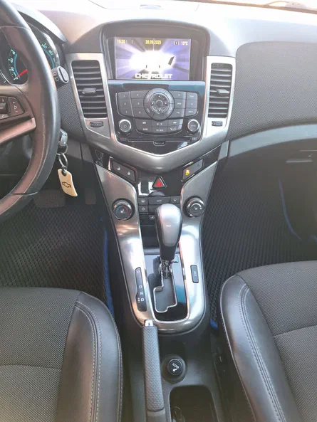 Chevrolet Cruze 2013 - 26