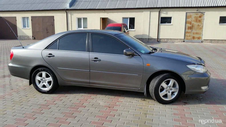 Toyota Camry 2004