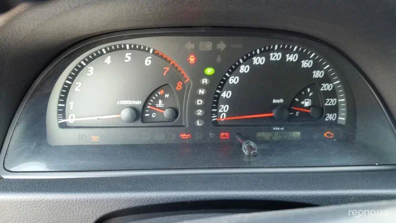 Toyota Camry 2004 - 8