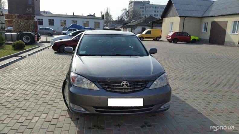 Toyota Camry 2004 - 9