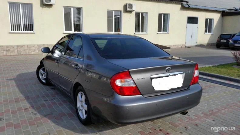 Toyota Camry 2004 - 16