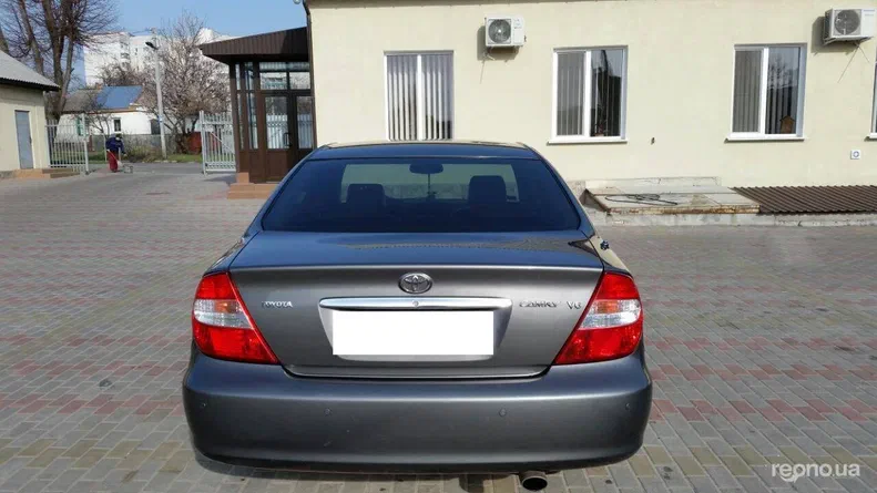 Toyota Camry 2004