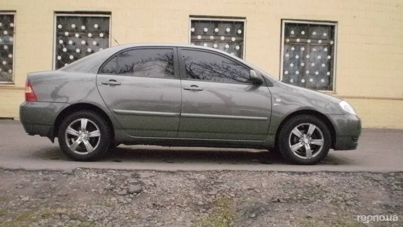 Toyota Corolla 2003
