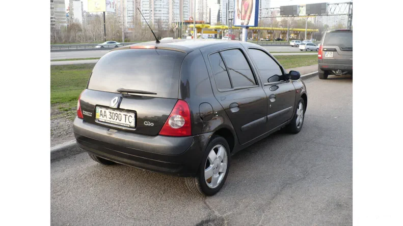 Renault Clio 2002