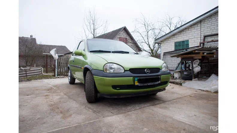 Opel Corsa 2000 - 10