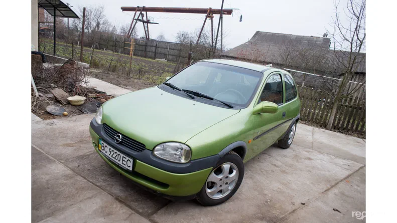 Opel Corsa 2000 - 12