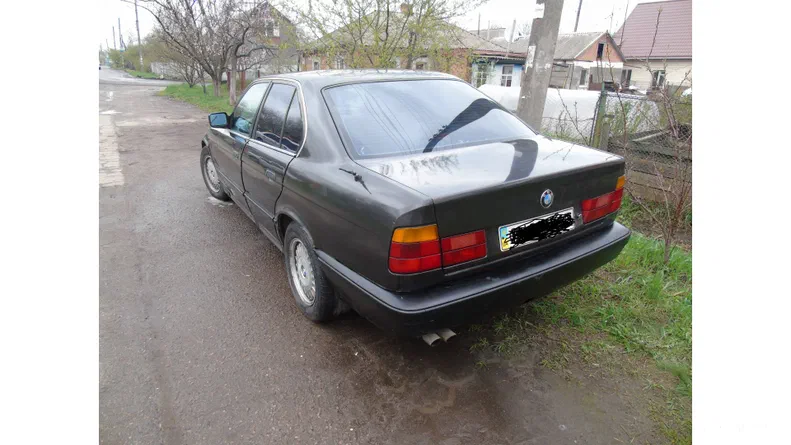 BMW 3 серія 1990 - 16