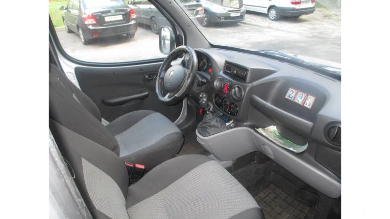 Fiat Doblo 2012