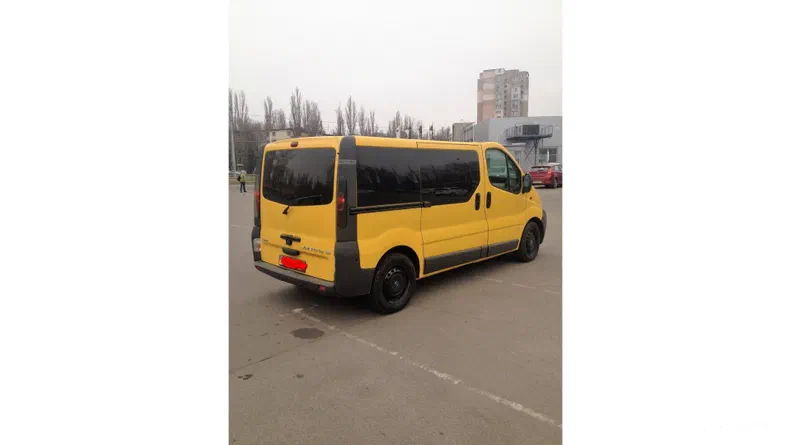 Opel Vivaro 2004