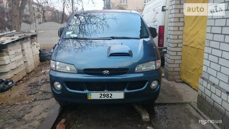 Hyundai H200 2000 - 18