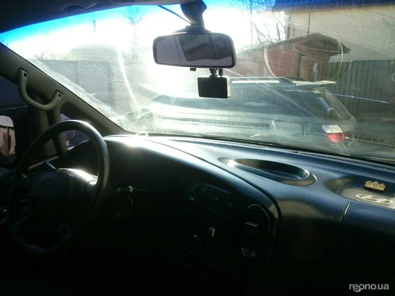 Hyundai H200 2000 - 14