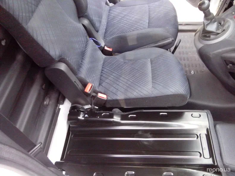 Peugeot Partner 2011 - 19