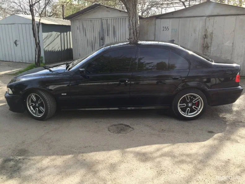 BMW 5 серія 2002 - 24