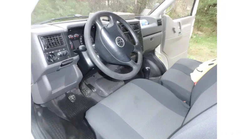 Volkswagen Transporter 1999 - 8
