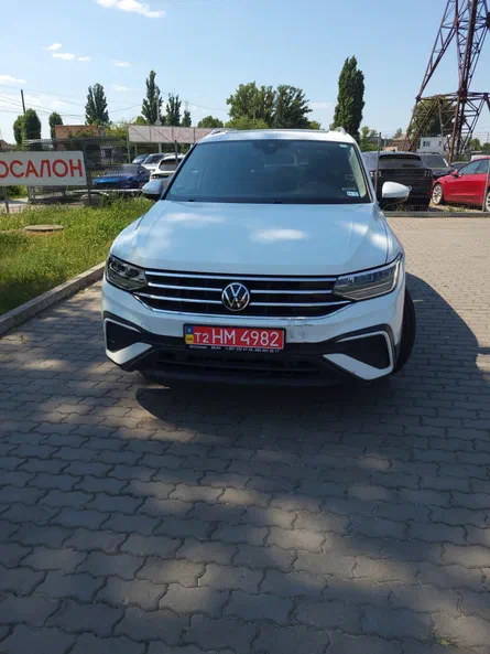 Volkswagen Tiguan 2022 - 28