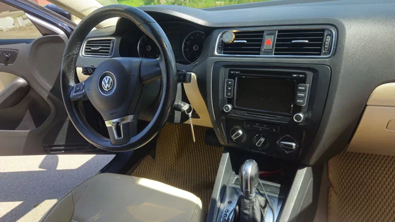 Volkswagen Jetta 2012 - 6