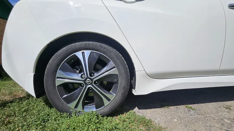 Nissan Leaf 2021 - 17