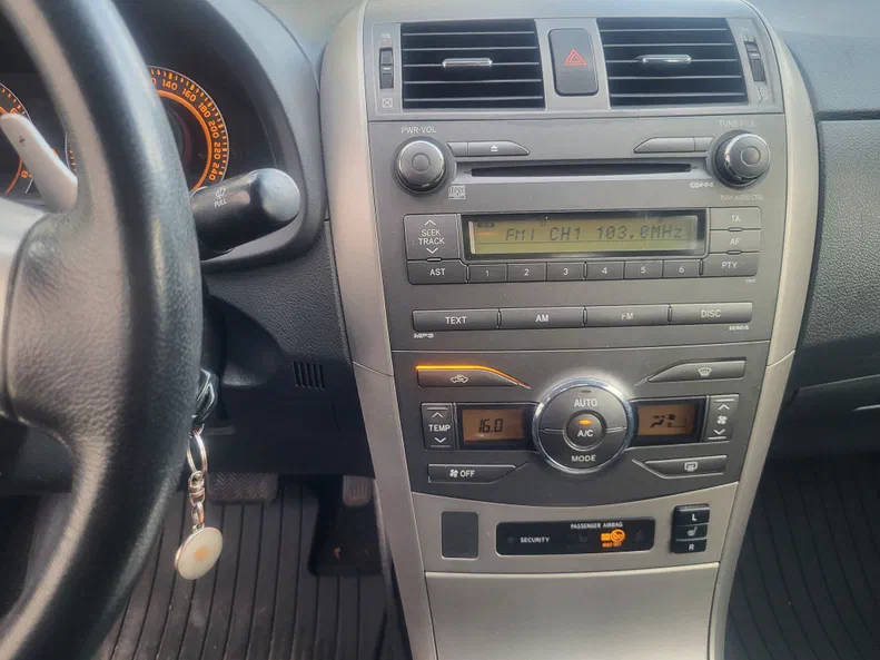 Toyota Corolla 2007 - 8