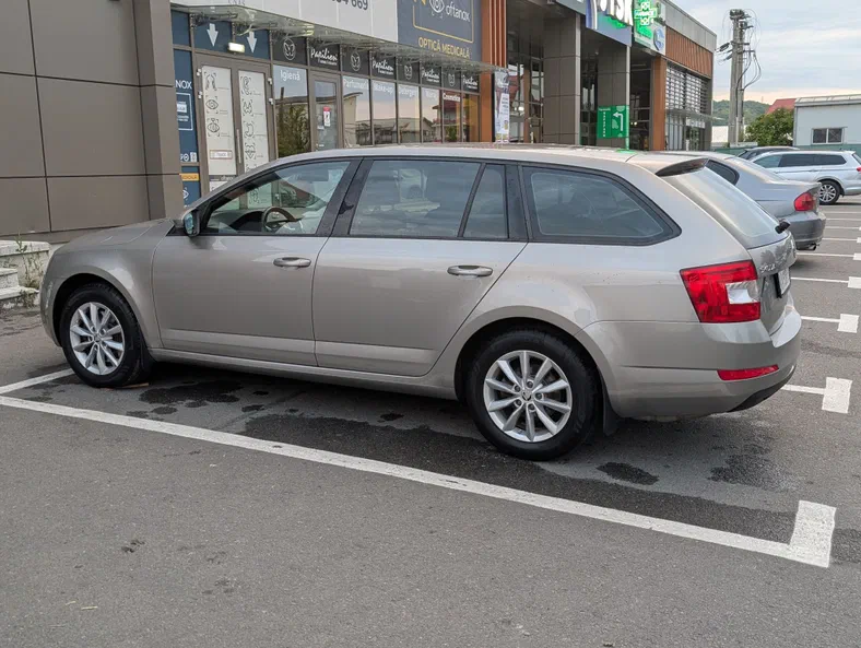 Skoda Octavia 2016 - 5