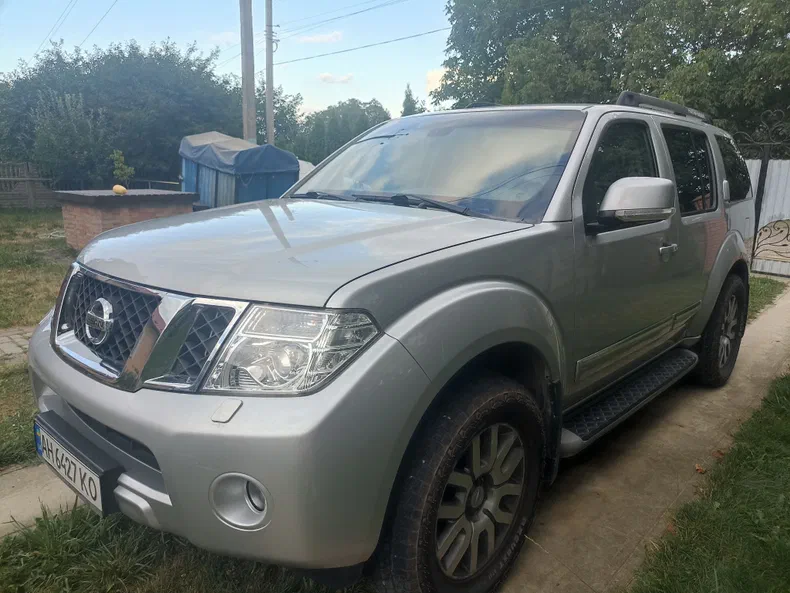 Nissan Pathfinder 2010 - 0