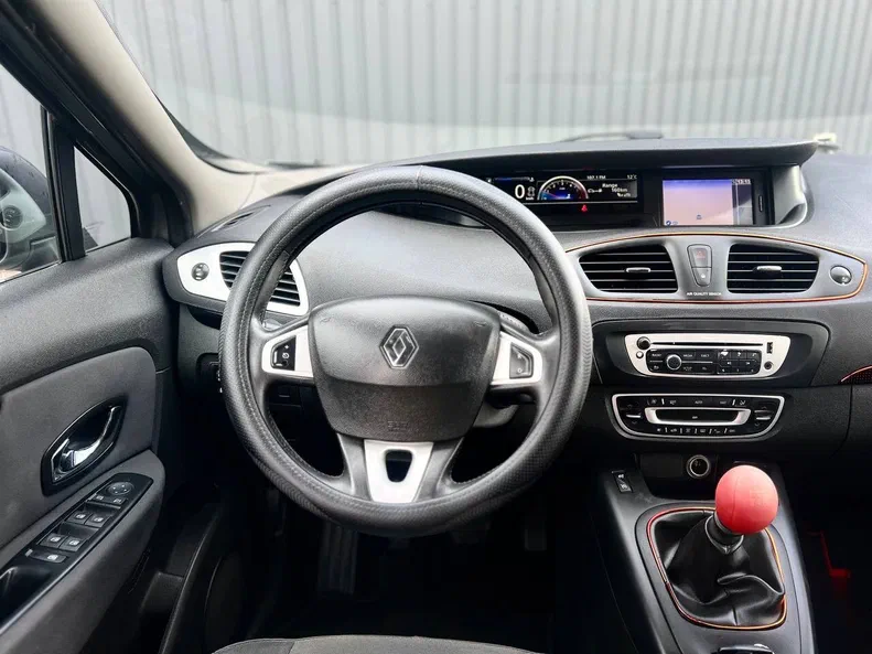 Renault Megane 2012 - 5
