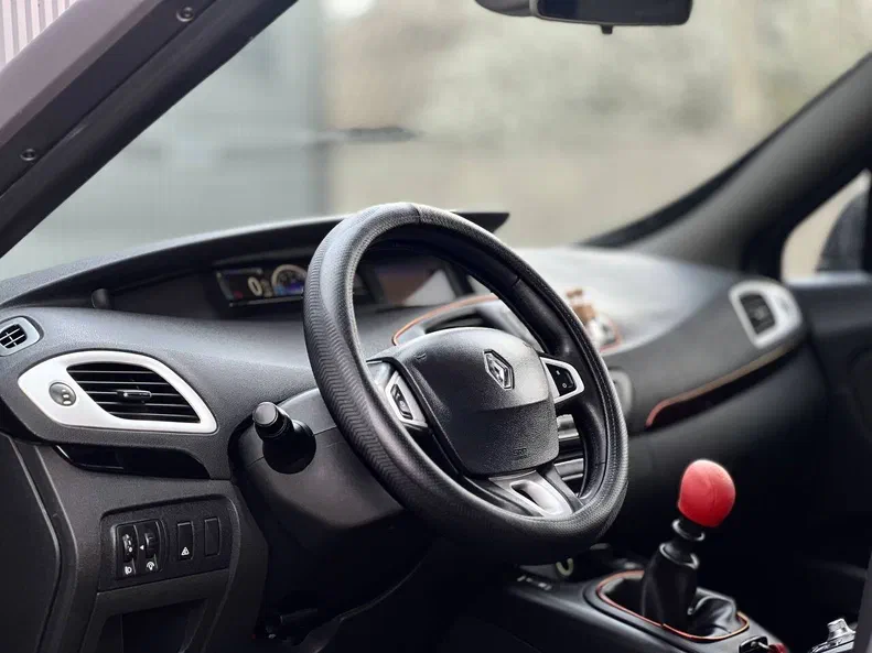 Renault Megane 2012 - 6