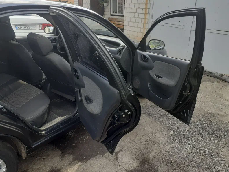 Daewoo Lanos 2008 - 9