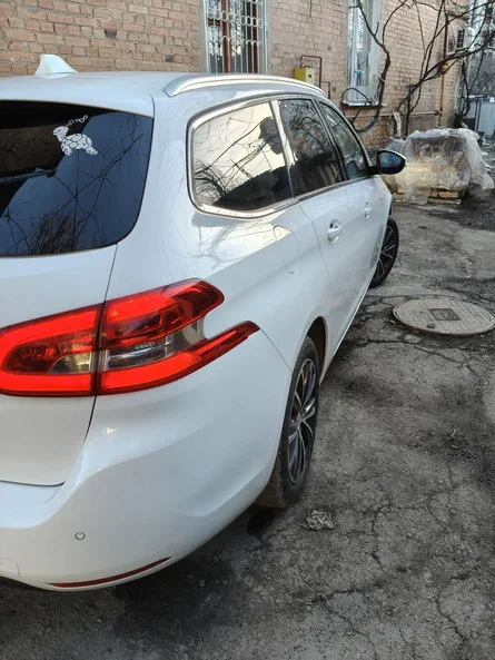 Peugeot 308 2015 - 1