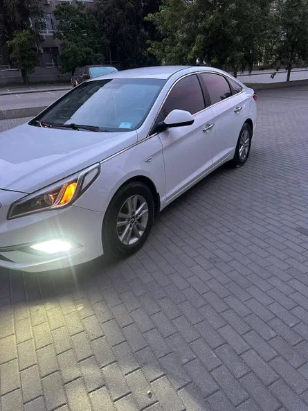 Hyundai Sonata 2017 - 1