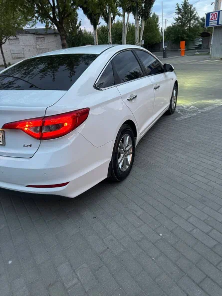 Hyundai Sonata 2017 - 4