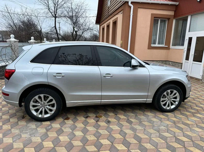 Audi Q5 2012 - 10
