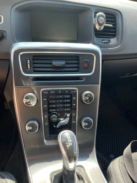 Volvo V60 2013 - 8