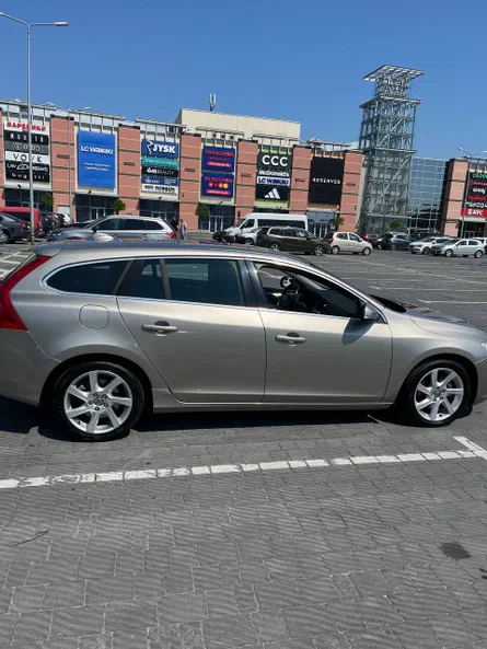 Volvo V60 2013 - 2