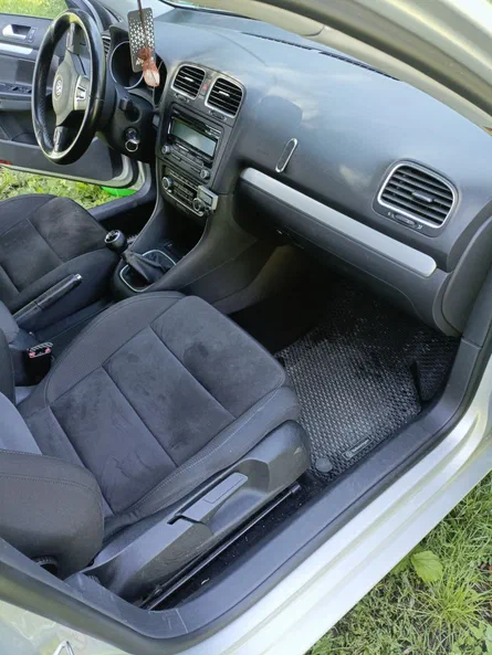Volkswagen Golf 2010 - 6