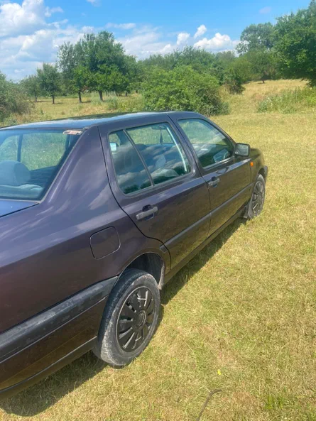 Volkswagen Vento 1994 - 5