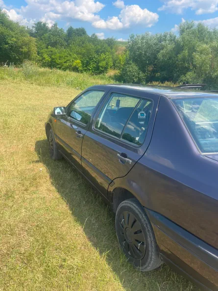Volkswagen Vento 1994 - 6