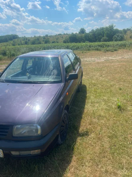Volkswagen Vento 1994 - 1