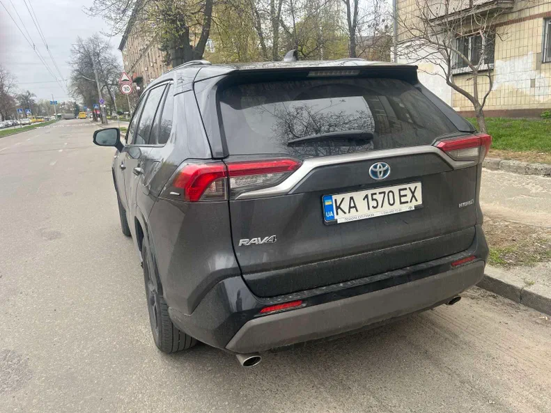 Toyota RAV4 2021 - 1