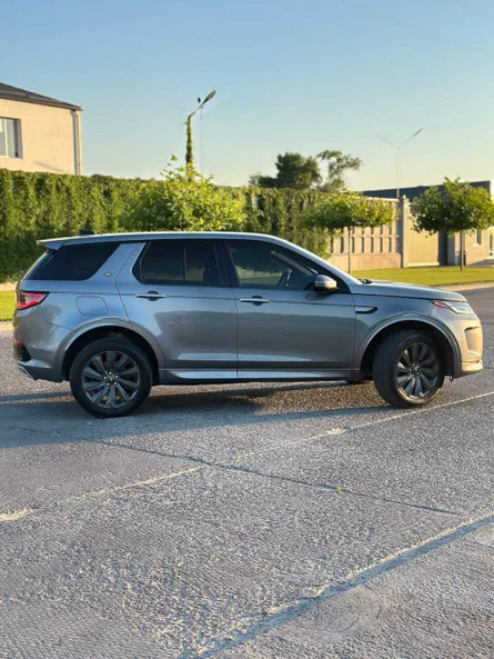 Land Rover Discovery 2019 - 10