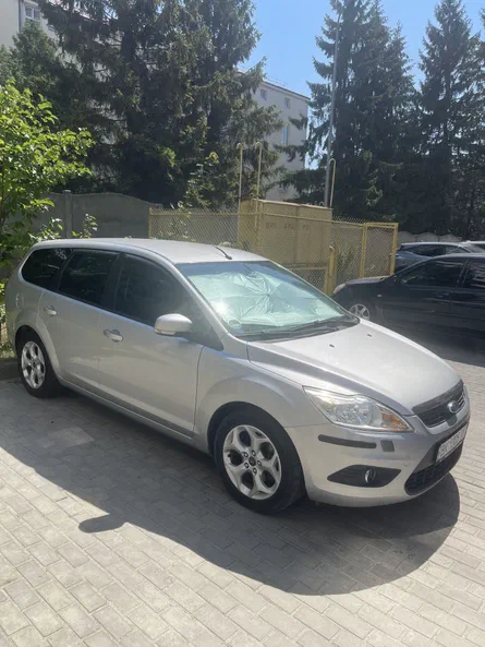 Ford Focus 2010 - 1