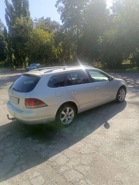 Volkswagen Golf 2010 - 10
