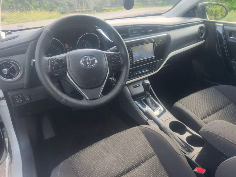 Toyota Corolla 2016 - 11