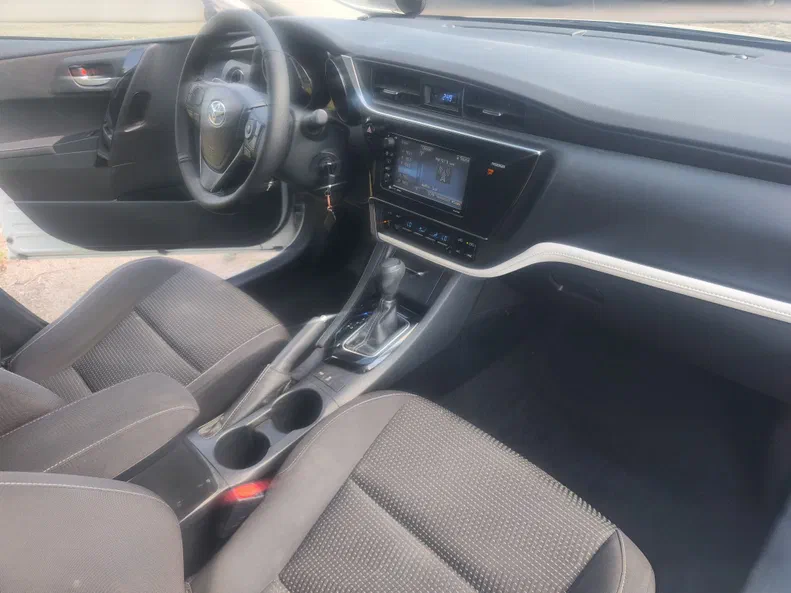 Toyota Corolla 2016 - 13