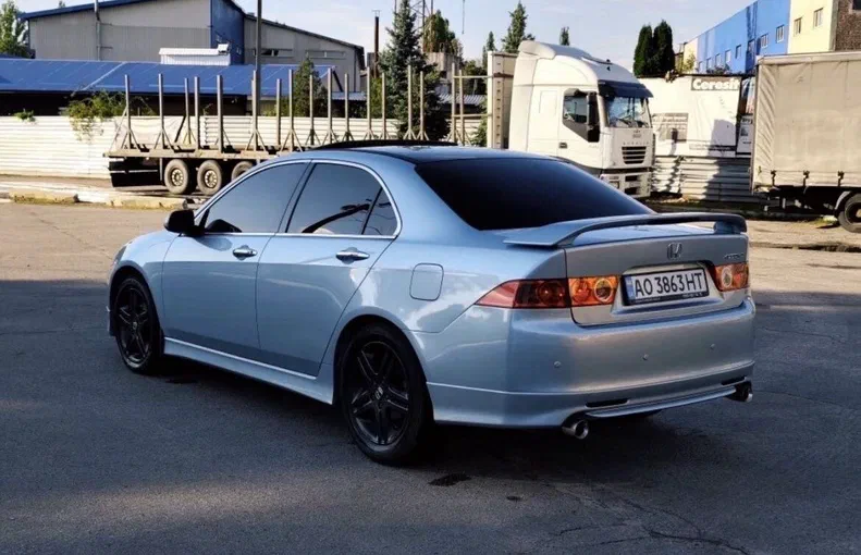 Honda Accord 2004 - 4
