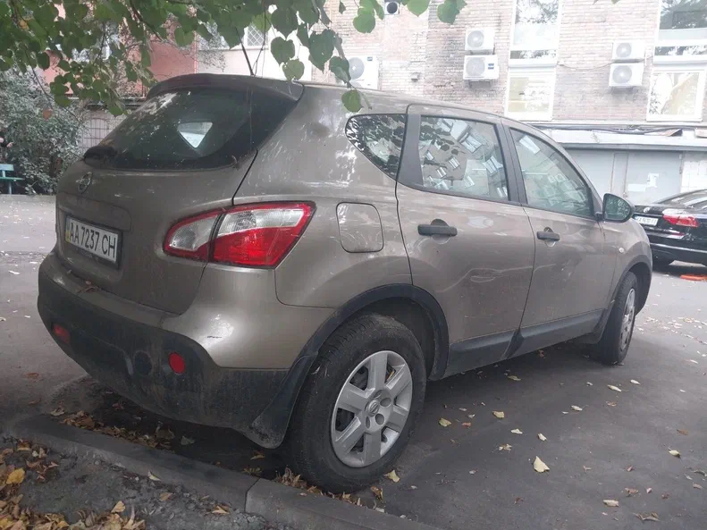 Nissan Qashqai 2011 - 6
