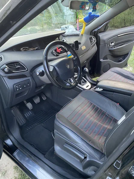 Renault Scenic 2013 - 16