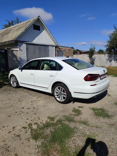 Volkswagen Passat 2017 - 4