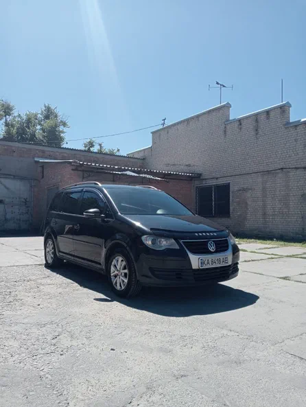 Volkswagen Touran 2009 - 1