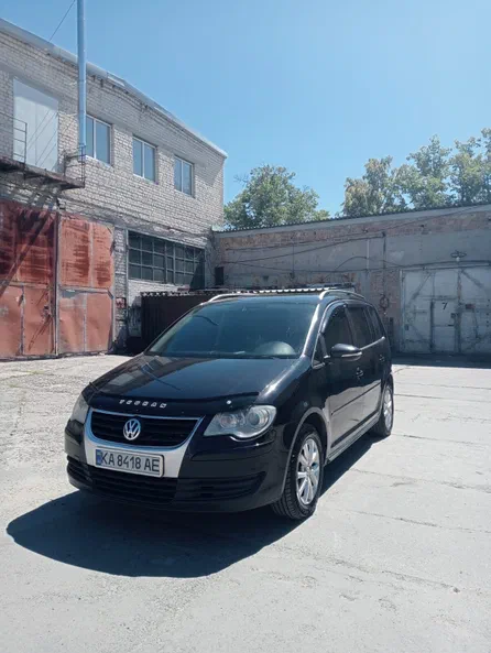 Volkswagen Touran 2009 - 0