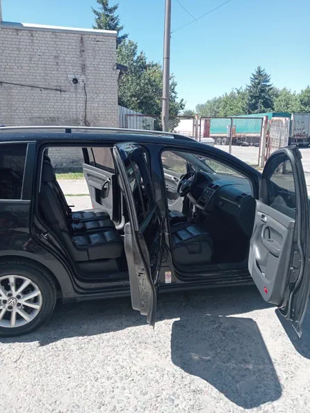 Volkswagen Touran 2009 - 8